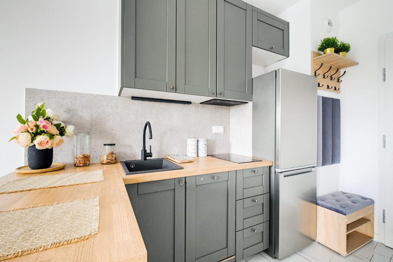 Ferienwohnung Targowa 10 London Studio Warschau Exterior foto